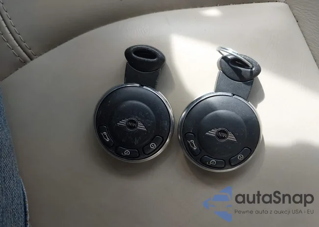 WMWZC5C59FWM19146: 42145218