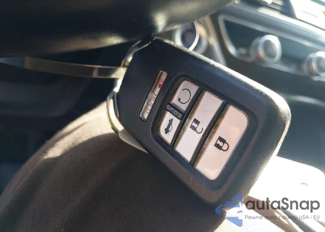 1HGCV2F59JA018183: 42145255