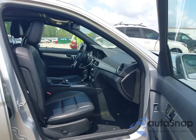 WDDGF8AB6DR280557: 42145300