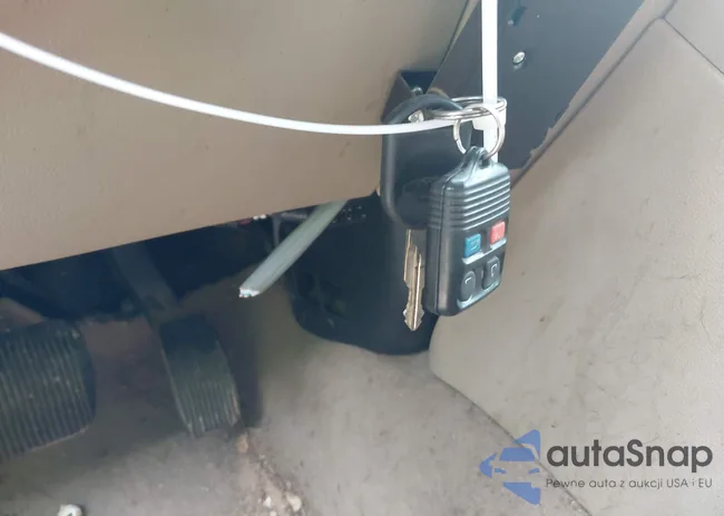 1FMFU16L24LB49354: 42145445