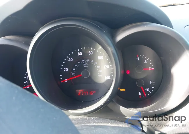 KNDJT2A10A7107394: 42147582