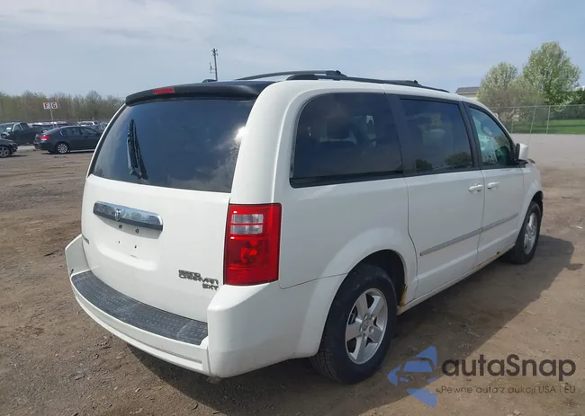 2D4RN5D11AR342009: 42147655