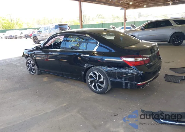 1HGCR3F01HA040865: 42147920