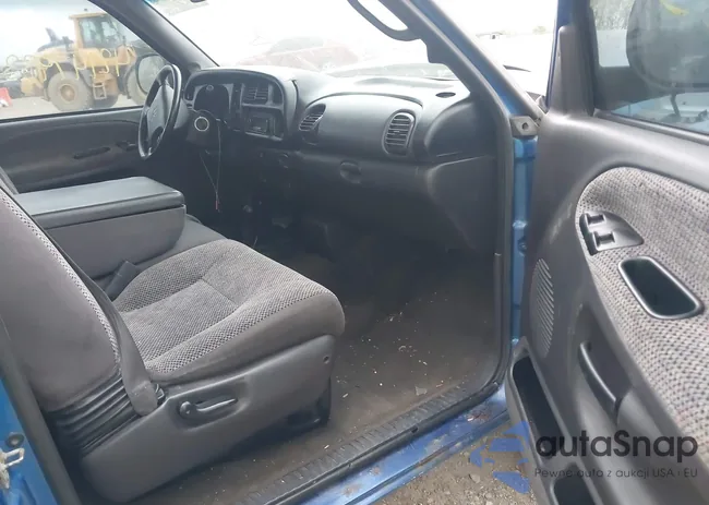 3B7HF13Z21G706532: 42147933