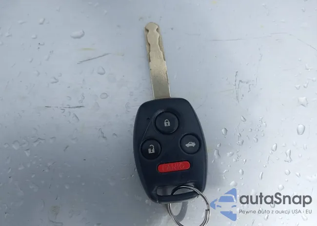 1HGCP2F69CA087428: 42147125