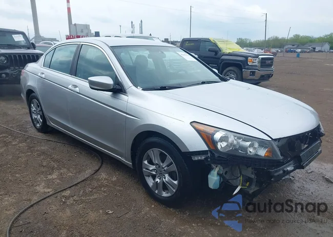 1HGCP2F69CA087428: 42147125