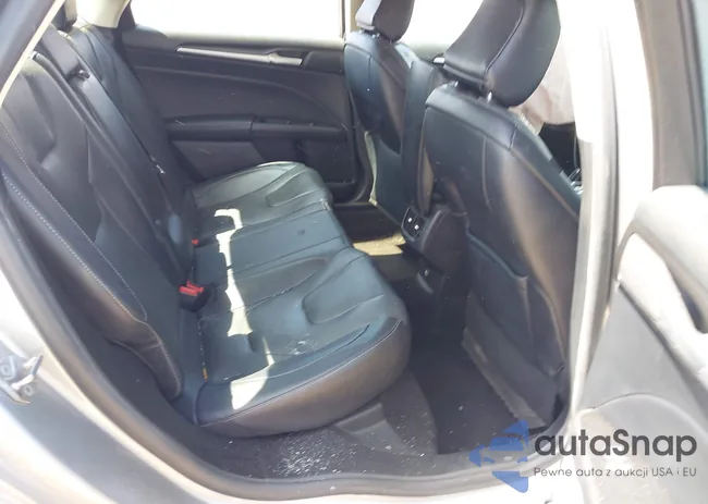 3FA6P0D92LR136722: 42147199