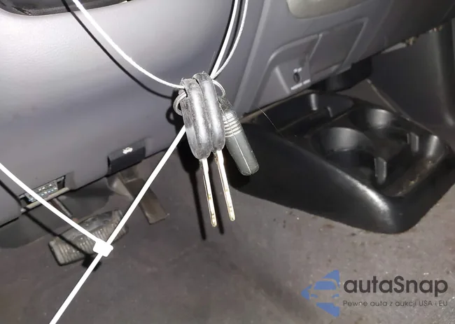 1FTYR44U13PB54581: 42148515