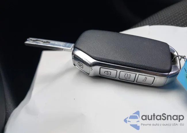 3KPF24AD6LE173160: 42148758