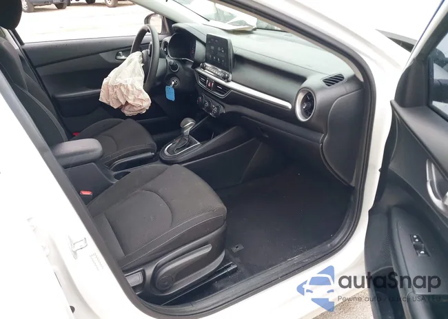 3KPF24AD6LE173160: 42148758