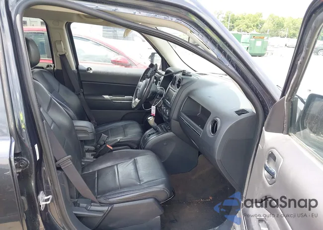 1C4NJPCB1ED522578: 42148900