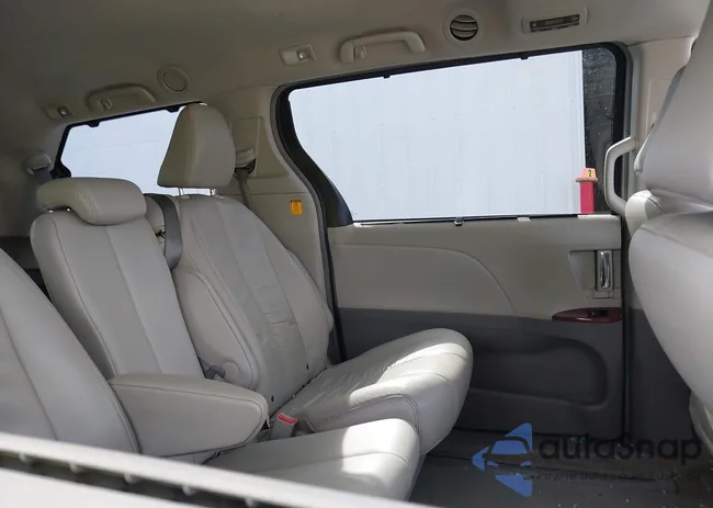 5TDYK3DC2CS233687: 42148156