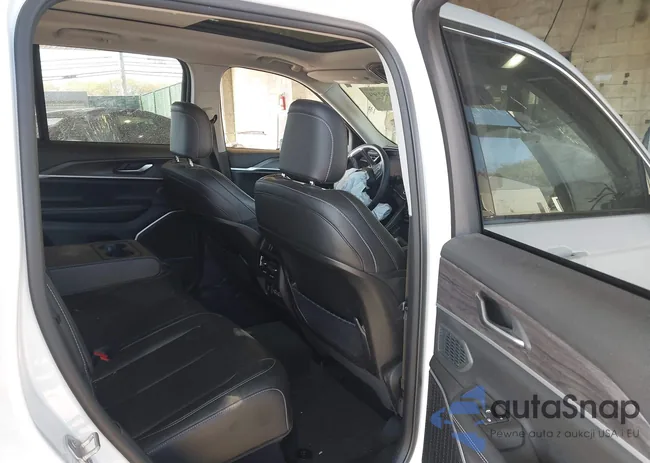 1C4RJYB60P8880567: 42148299