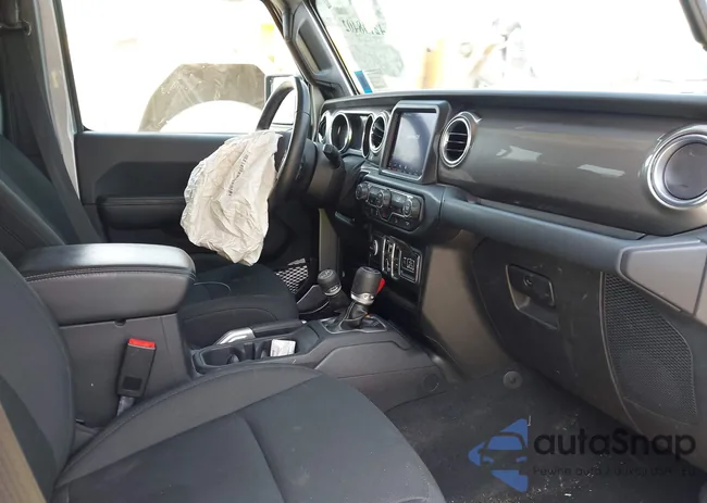 1C4HJXEG4JW141540: 42148402