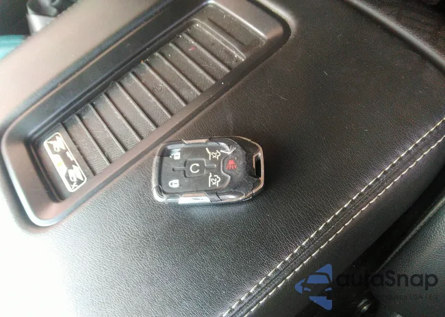 1GNSKHKC2HR174028: 42148500