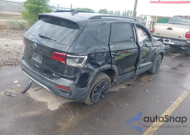 3VVCX7B20NM005897: 42149677