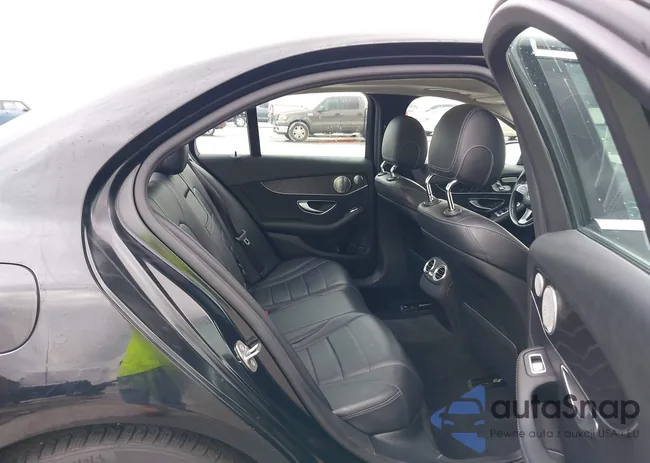 55SWF4JB8HU200958: 42150025