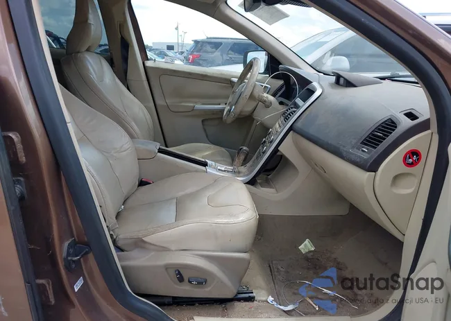 YV4952DZ7B2160121: 42149148