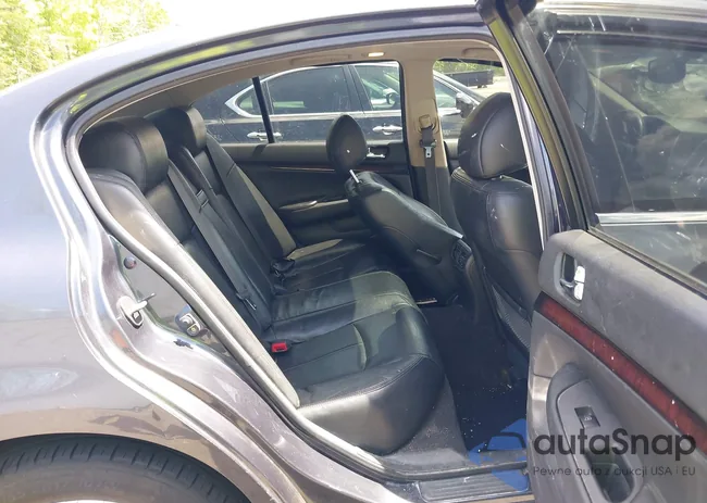 JN1CV6AR0DM757531: 42149177