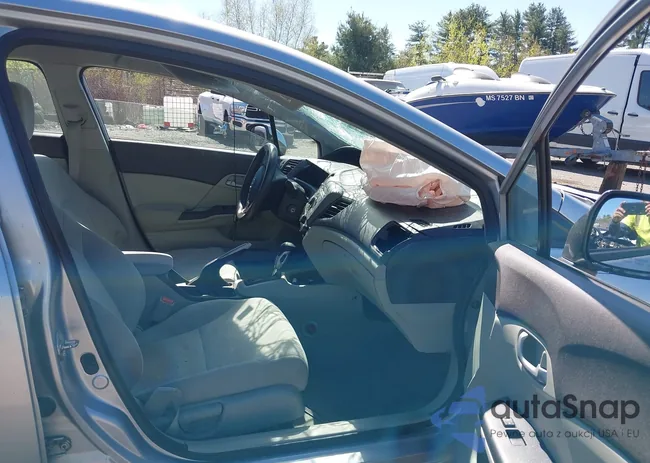 2HGFB2F54CH556090: 42149275