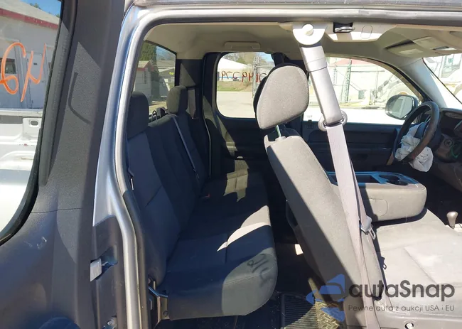 1GTR2UEA2BZ398692: 42149279