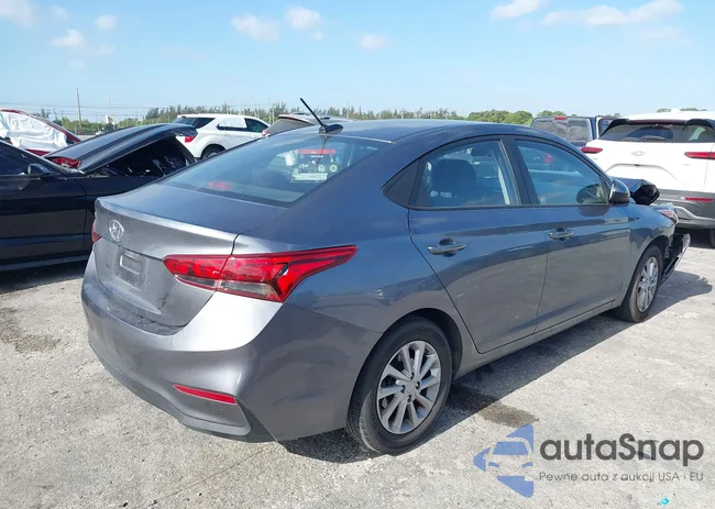 3KPC24A32JE011551: 42150817