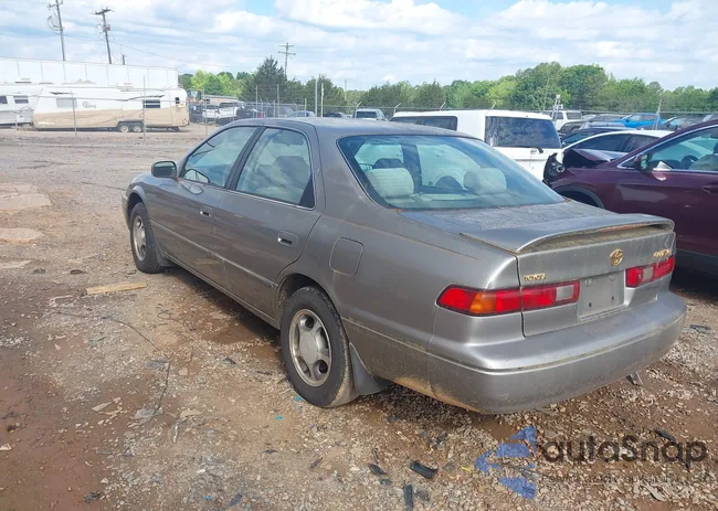 4T1BG22K5WU305215: 42150240