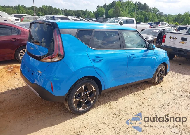 KNDJ33AU7P7195711: 42150345