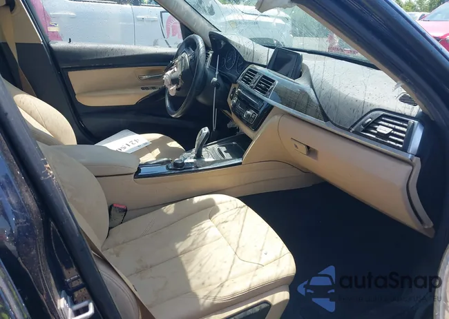 WBA8E1G58HNU14926: 42150462