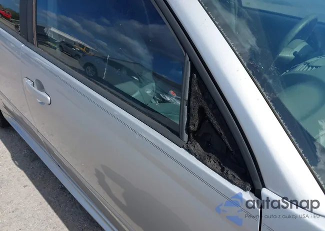 1G1ZU64885F211734: 42151561