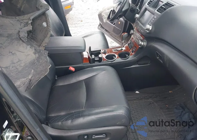 5TDDK3EH4CS144826: 42151700