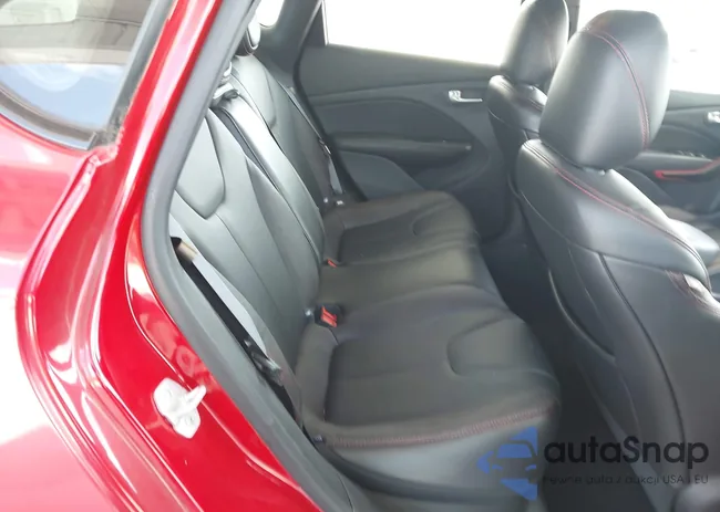 1C3CDFEB2GD593379: 42151778