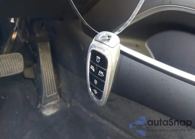 KM8JFCA17NU079013: 42151789