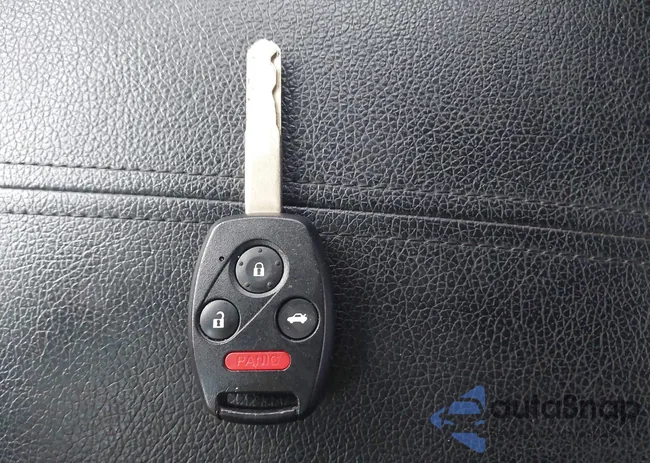 1HGCP26869A183334: 42151887