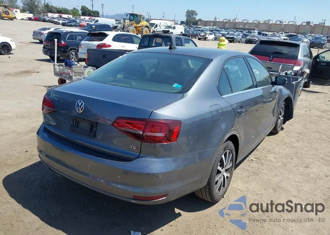 3VWDB7AJ7JM228990: 42152037