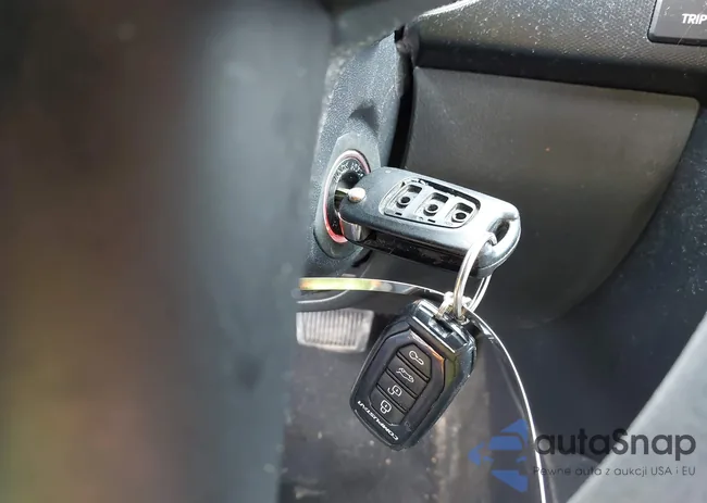 KNDJT2A50D7613296: 42151380