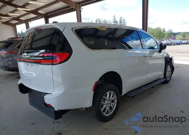 2C4RC1FG8RR197639: 42151439