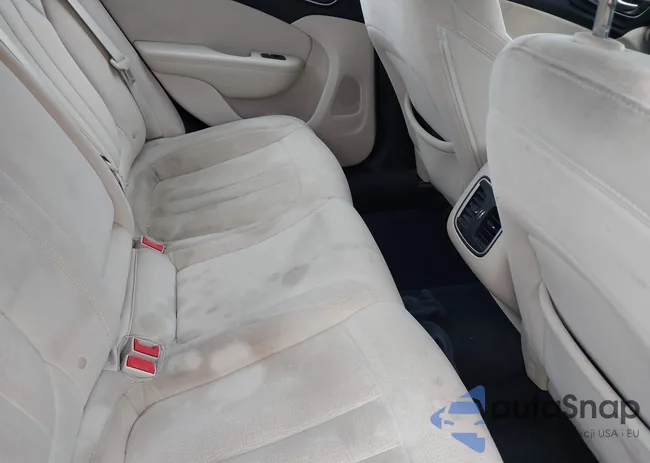 1C3CCCAB2FN505530: 42151481