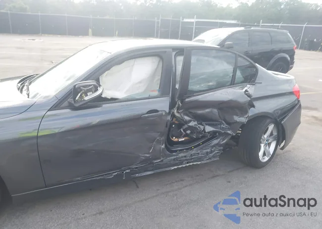 WBA3A5C55DF355695: 42152529