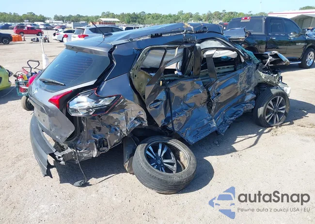 3N1CP5CU8JL506560: 42152533