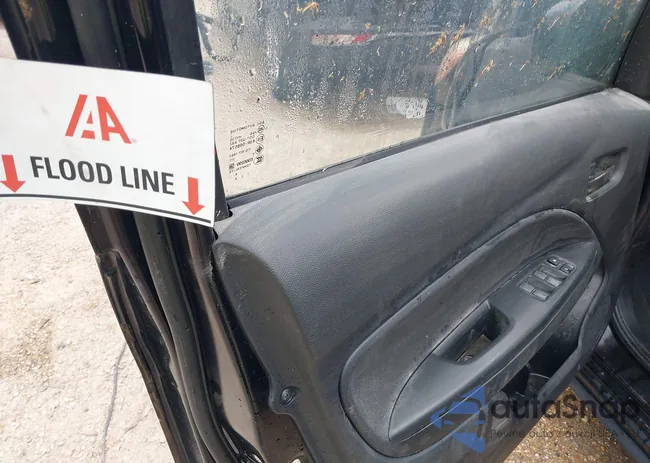 ML32A3HJ1FH008206: 42153096