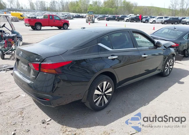 1N4BL4DW5NN338435: 42152480