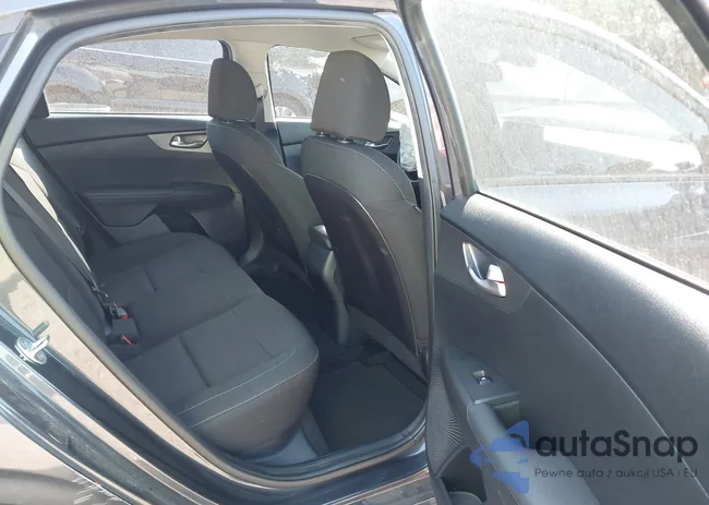 3KPF24AD2LE221947: 42154103