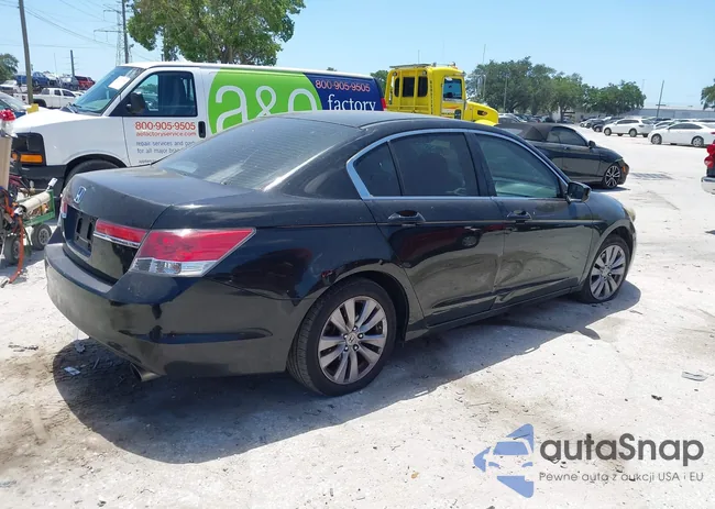 1HGCP2F74BA118673: 42154106