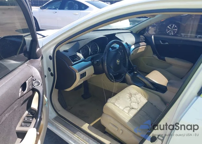 JH4CU2F68AC043105: 42153450