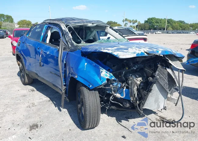 3C4NJCBB4KT667615: 42154977