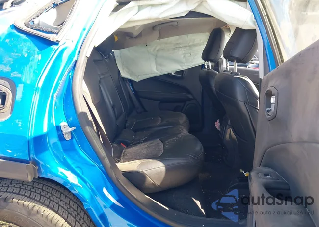 3C4NJCBB4KT667615: 42154977