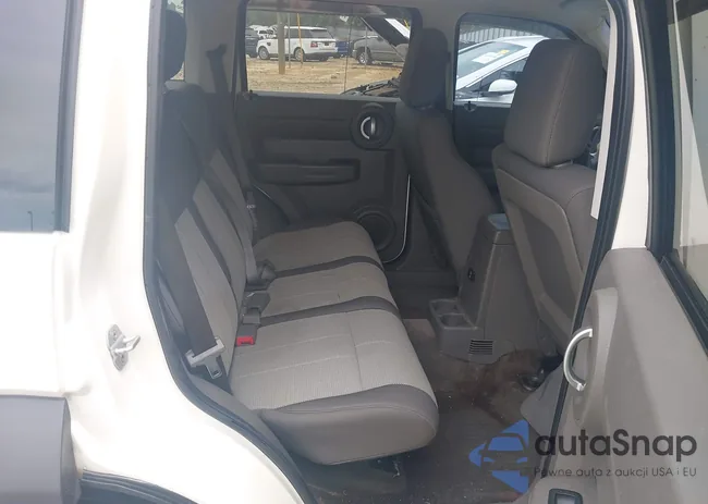 1D8GT28K77W718807: 42155651