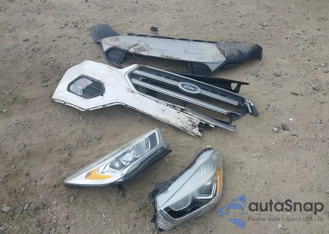 1FMCU9GDXHUD02250: 42155772