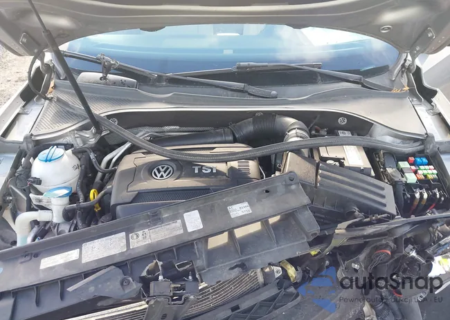 1VWBT7A33EC051576: 42155893